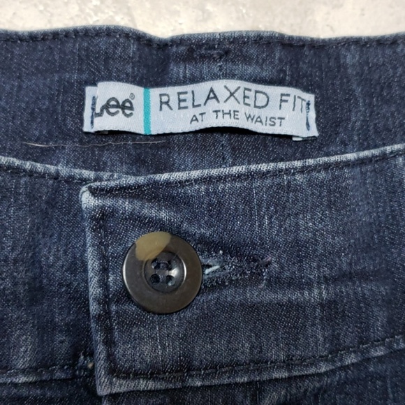 Lee Relaxed at the Waist Jeans - Picture 2 of 5